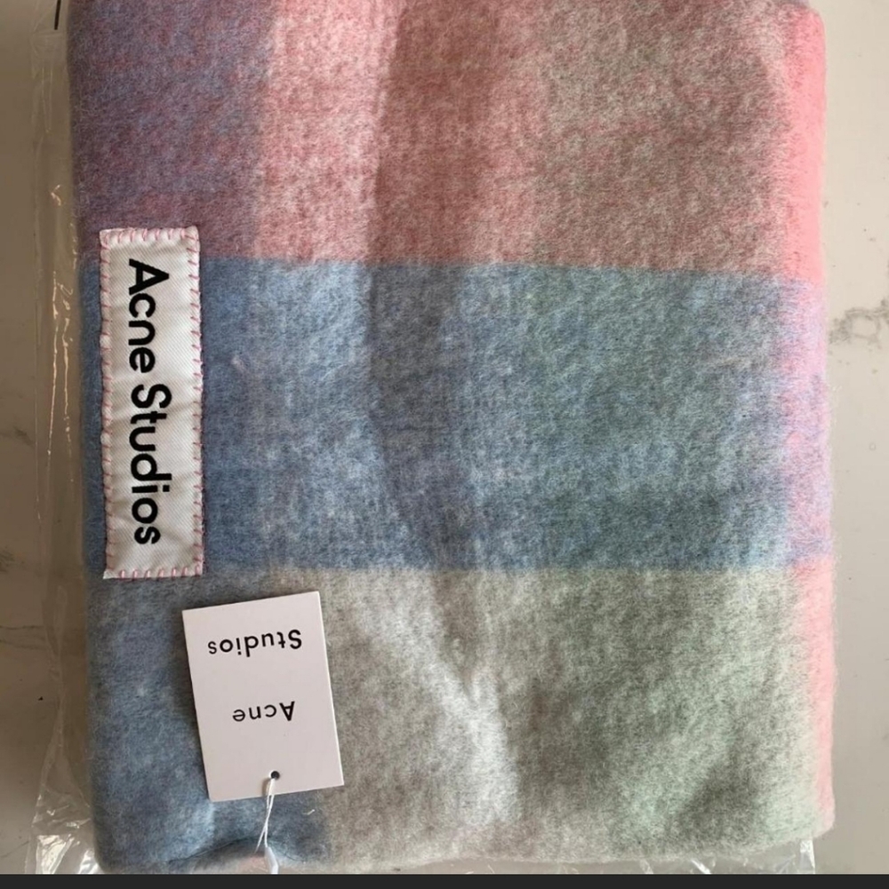 Acne Studios scarf - Picture 2 of 2